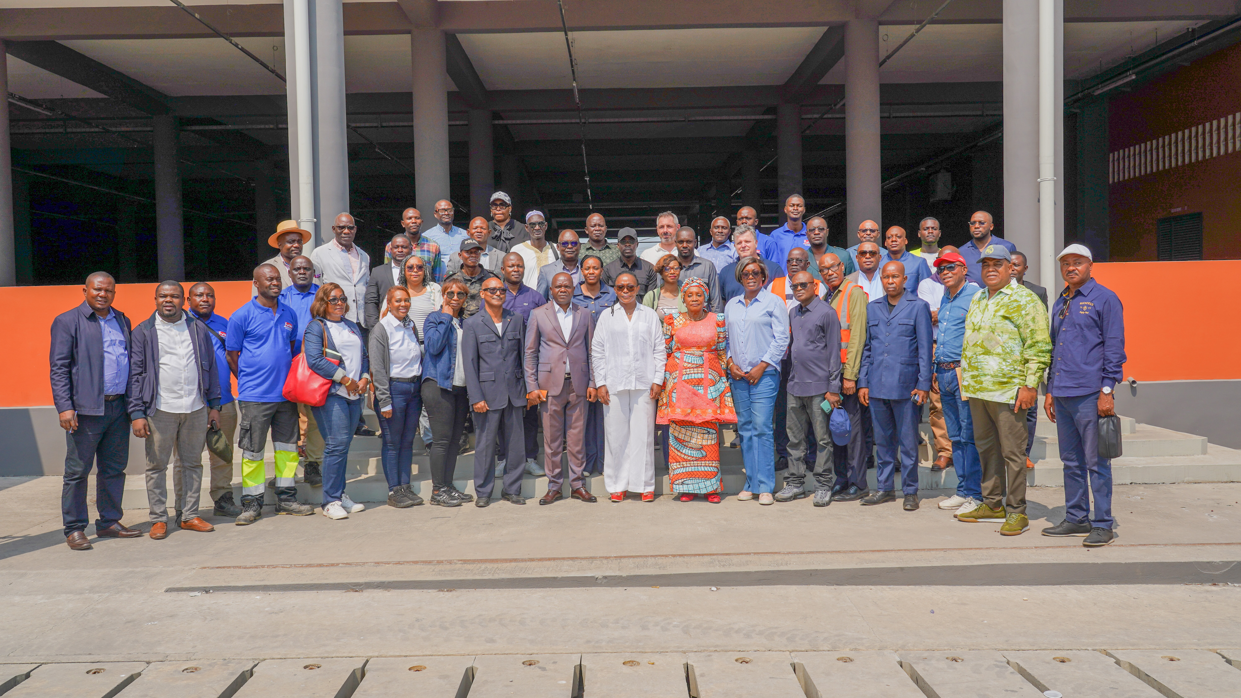 Redynamisation du Grand Marche de Njinji : la Ministre Jacqueline Lydia Mikolo prone la simplification des procedures d'installation
